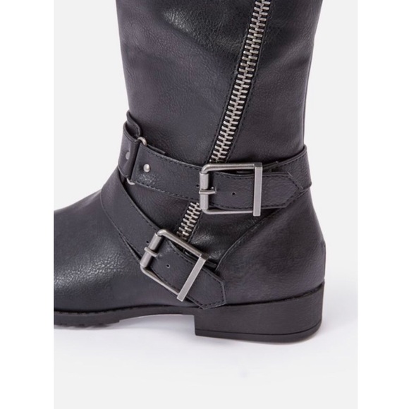 SOLD - Picture 4 of 5